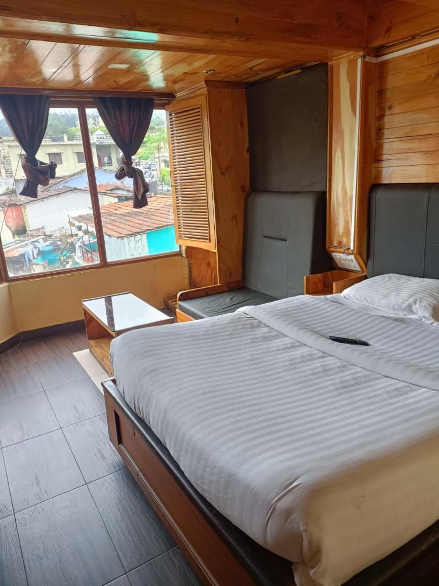 Hotel Shiv Shanthi Inn Moorthi Hospitality Ooty Exteriér fotografie
