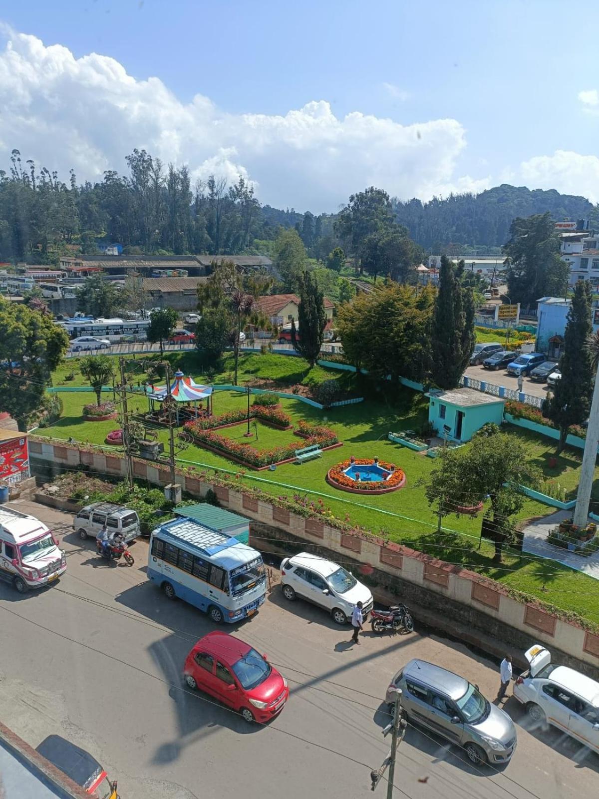 Hotel Shiv Shanthi Inn Moorthi Hospitality Ooty Exteriér fotografie